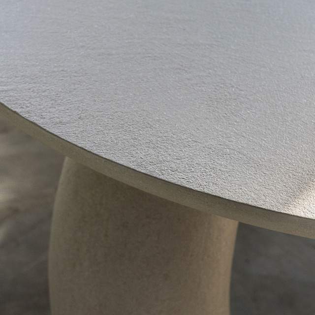 Mogg Elephante Table