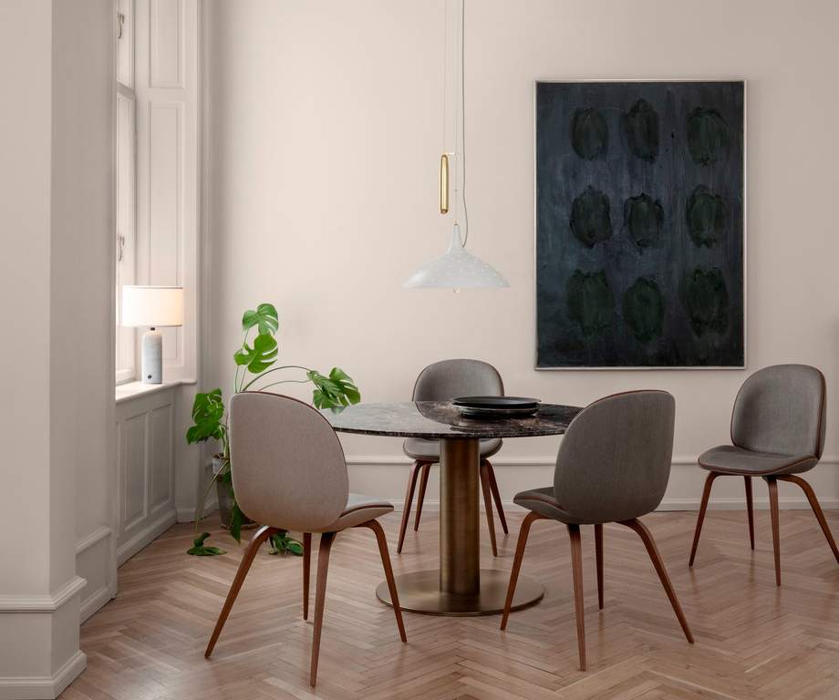 Gubi 2.0 Dining Table