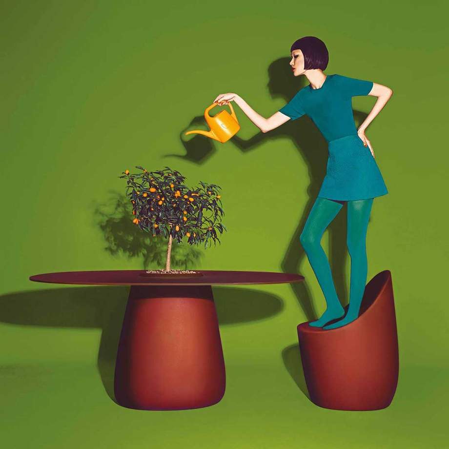 Qeeboo Cobble Bucket Table