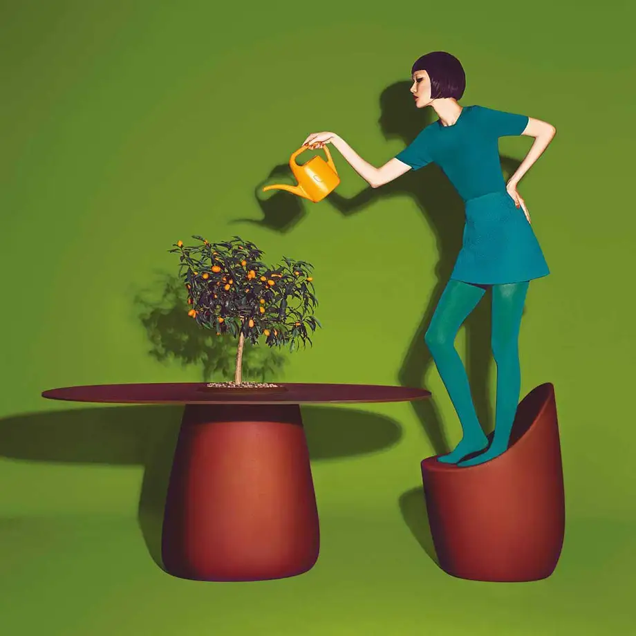 Qeeboo Cobble Bucket Table