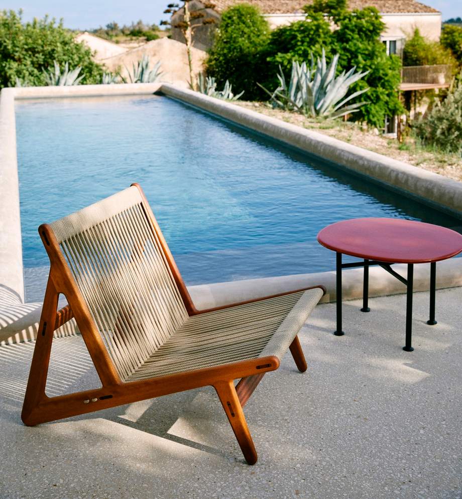 Gubi MR01 Initial Lounge Chair Outdoor