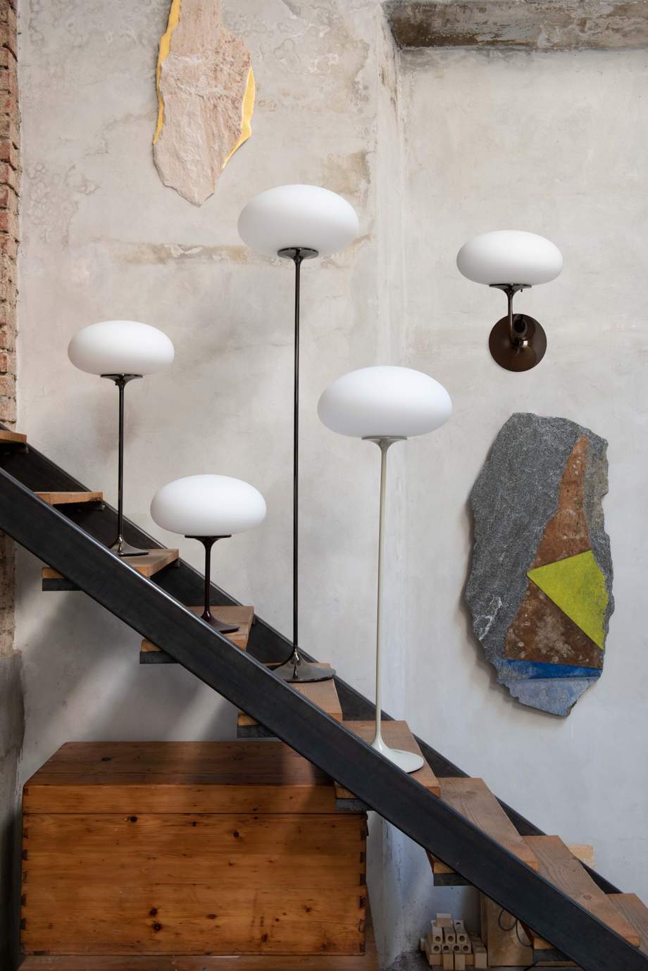 Gubi Stemlite Wall Lamp