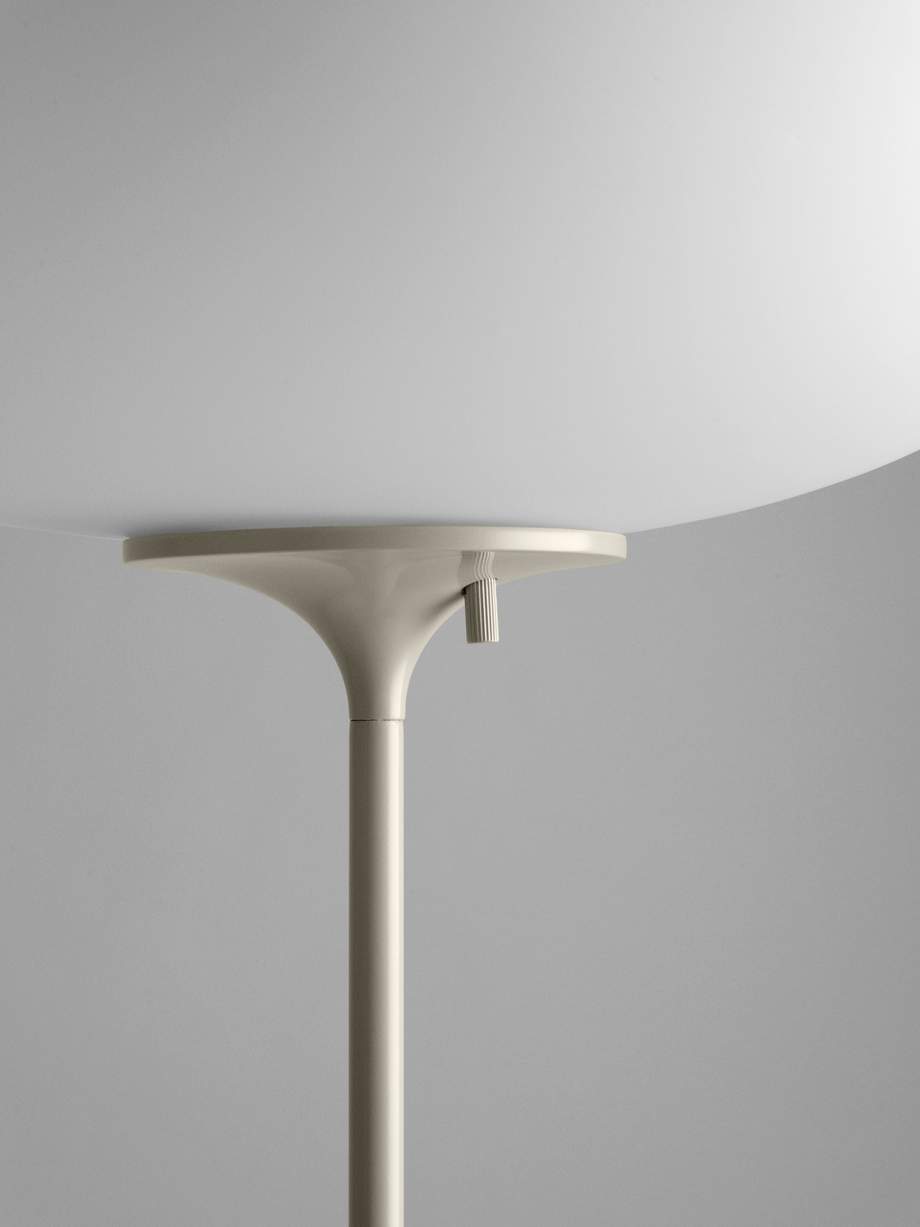Gubi Stemlite Floor Lamp