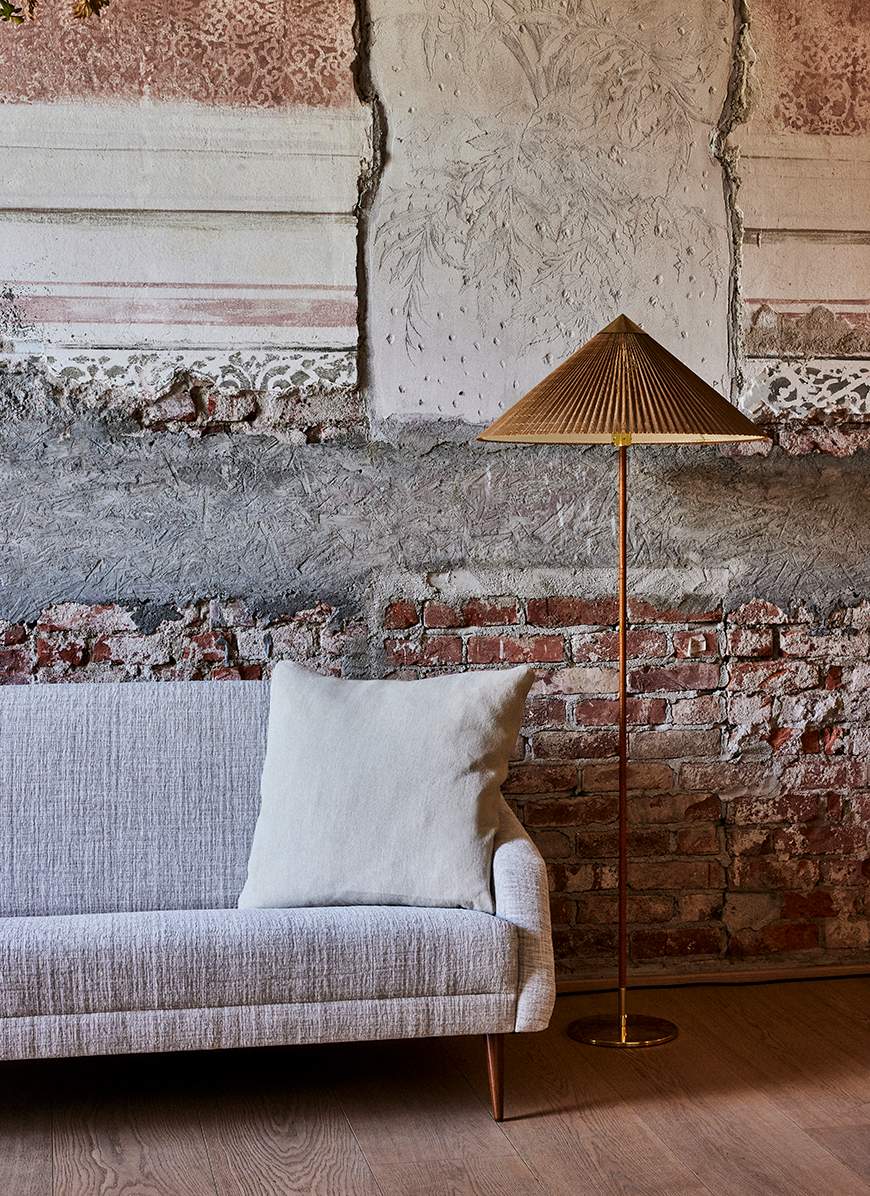 Gubi 9602 Floor Lamp