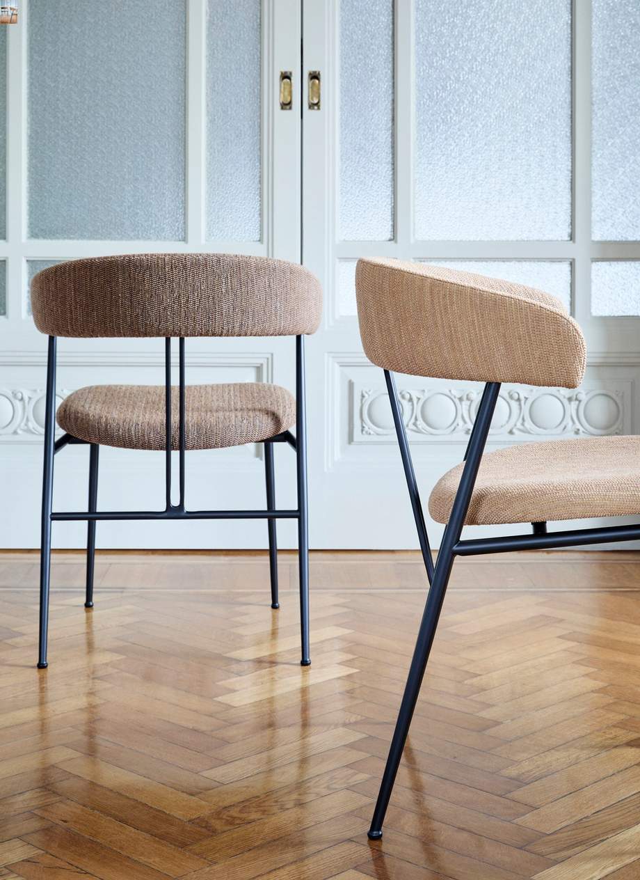 Gubi Violin Dining Chair