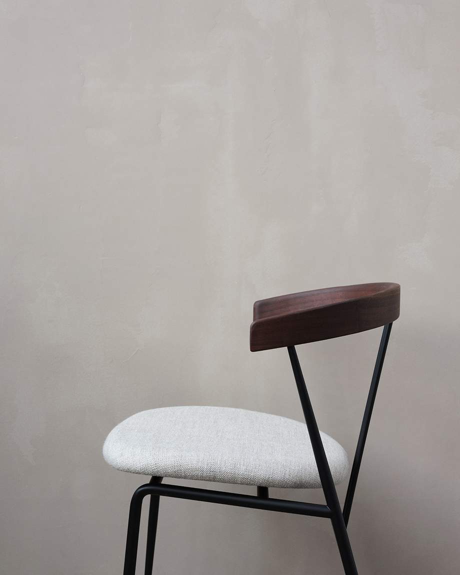Gubi Violin Dining Chair