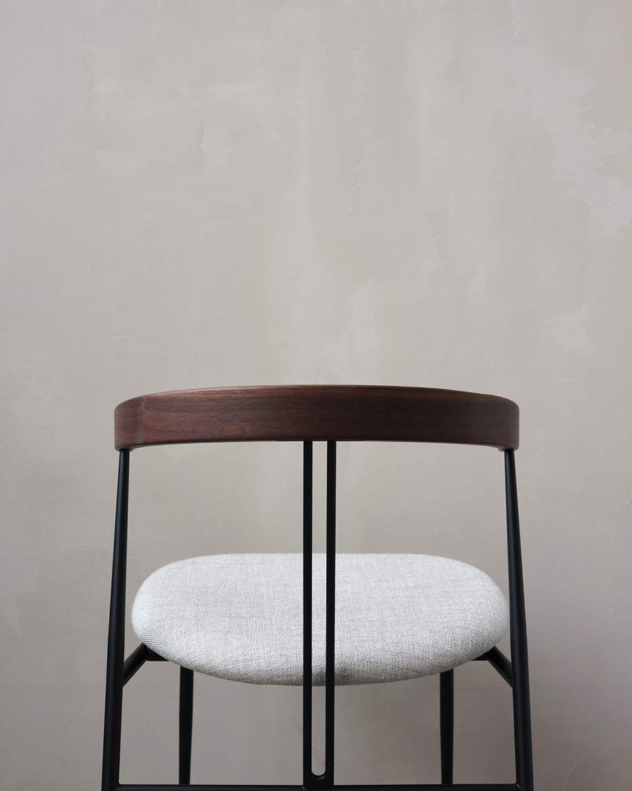 Gubi Violin Dining Chair