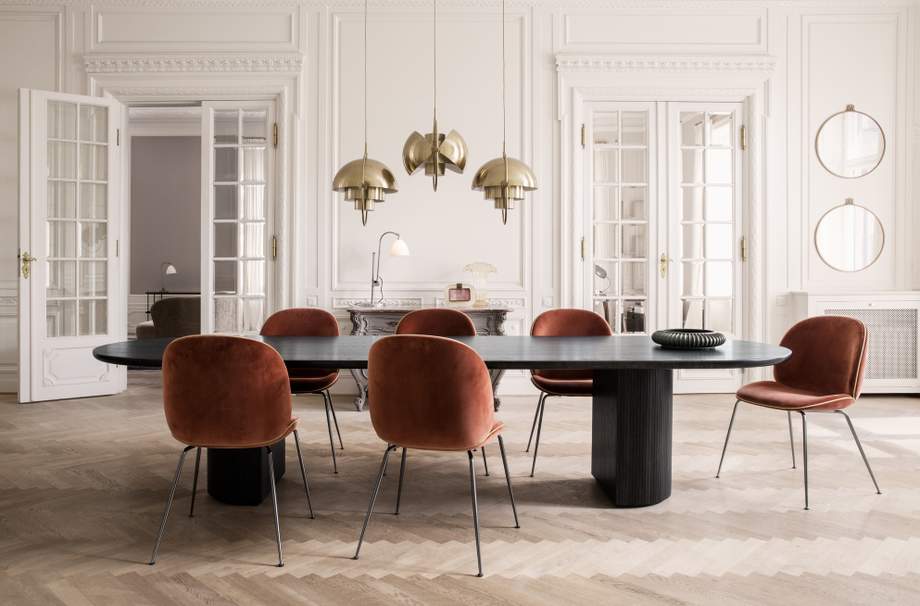 Gubi Moon Dining Table