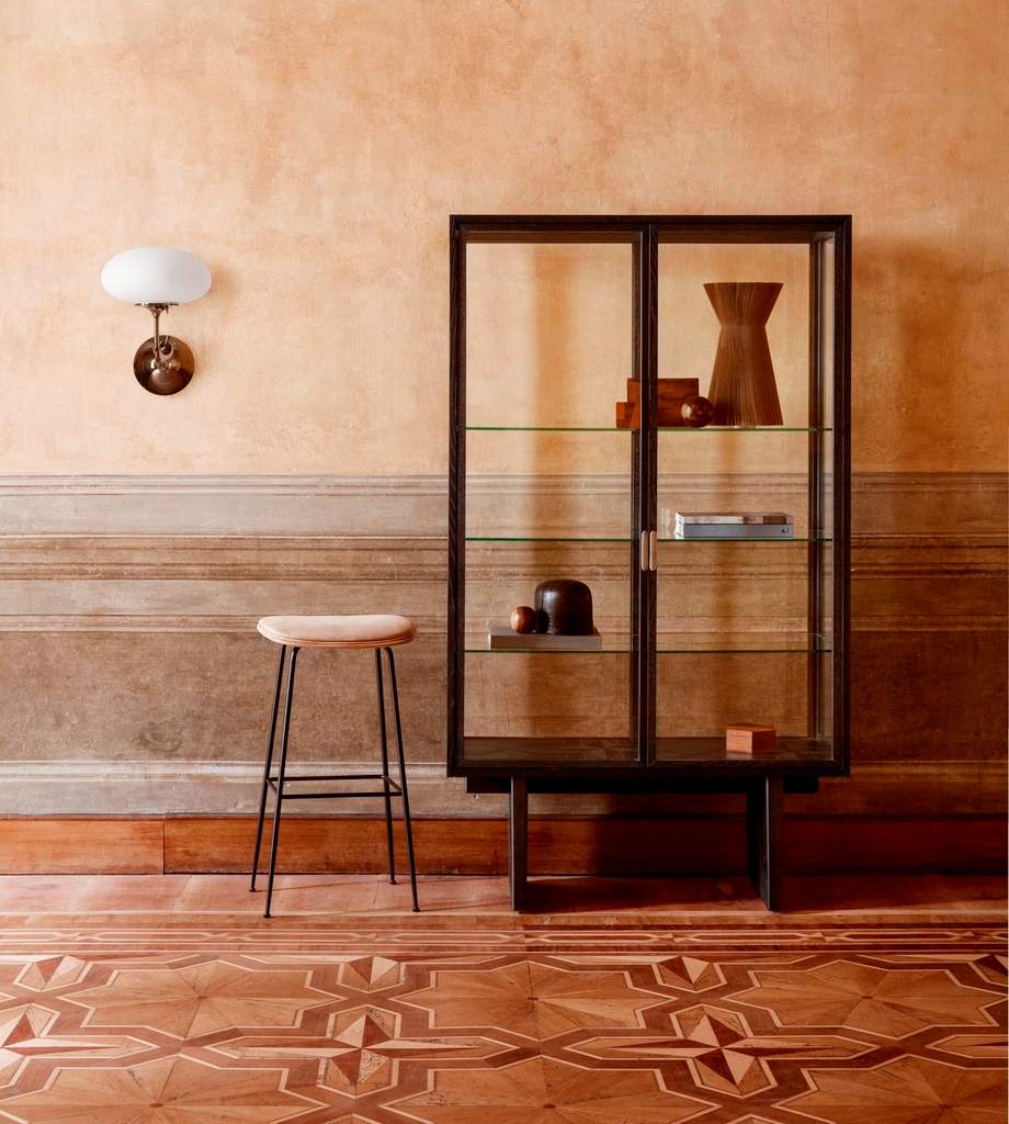 Gubi Private Vitrine