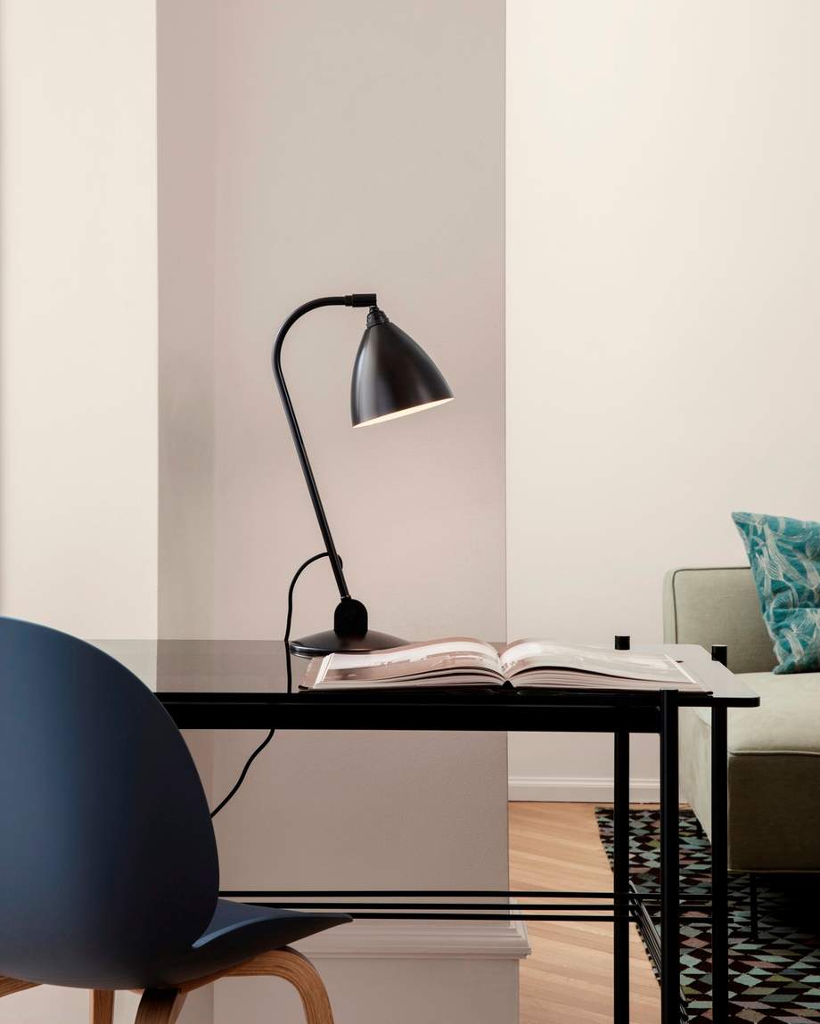 Gubi Bestlite BL2 Table Lamp