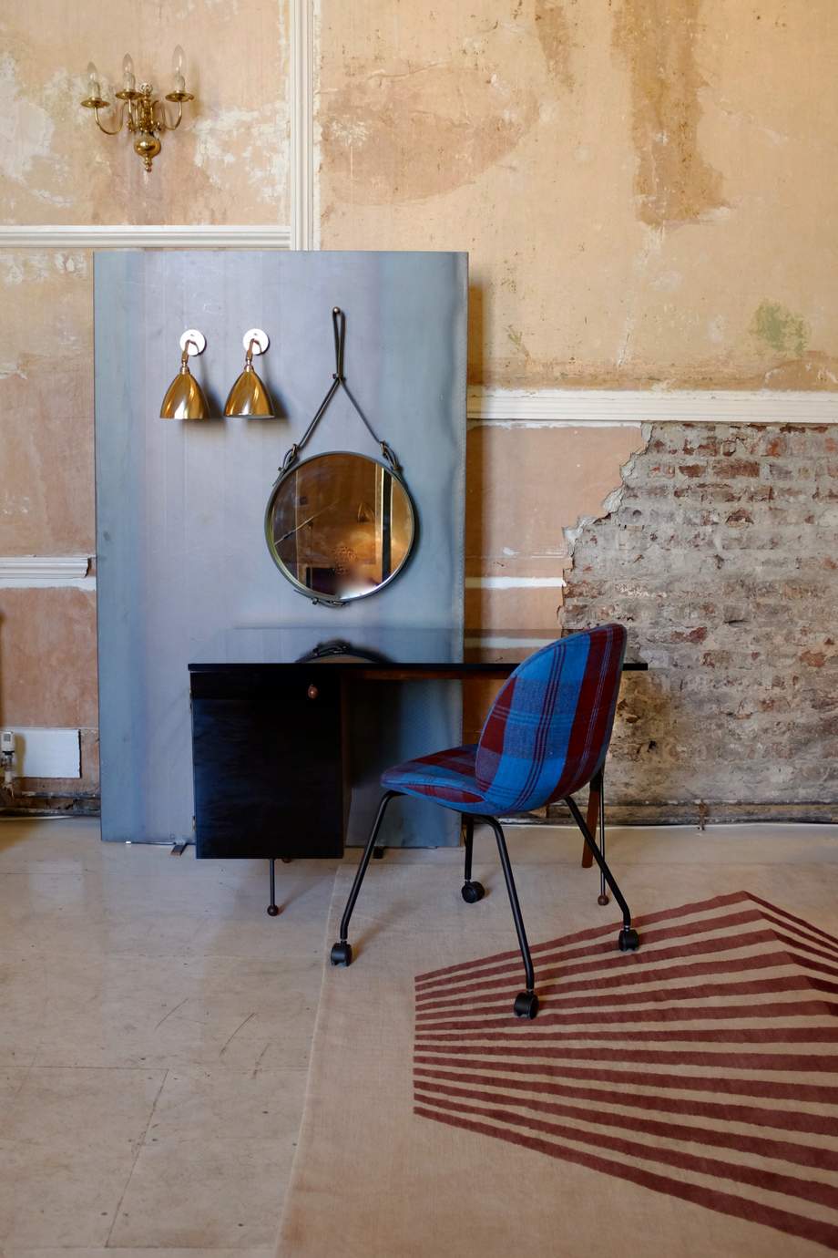 Gubi Bestlite BL7 Wall Lamp