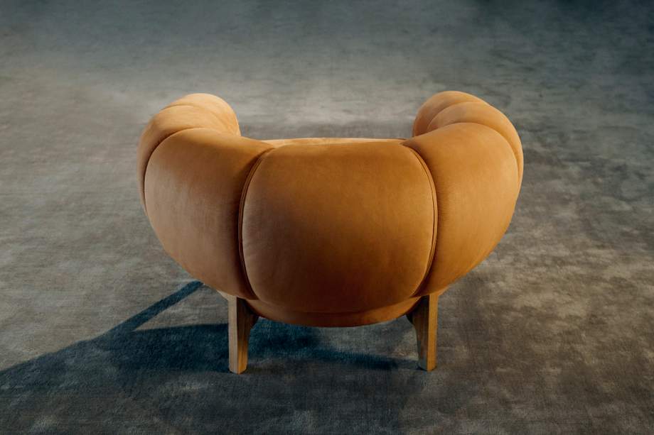 Gubi Croissant Lounge Chair