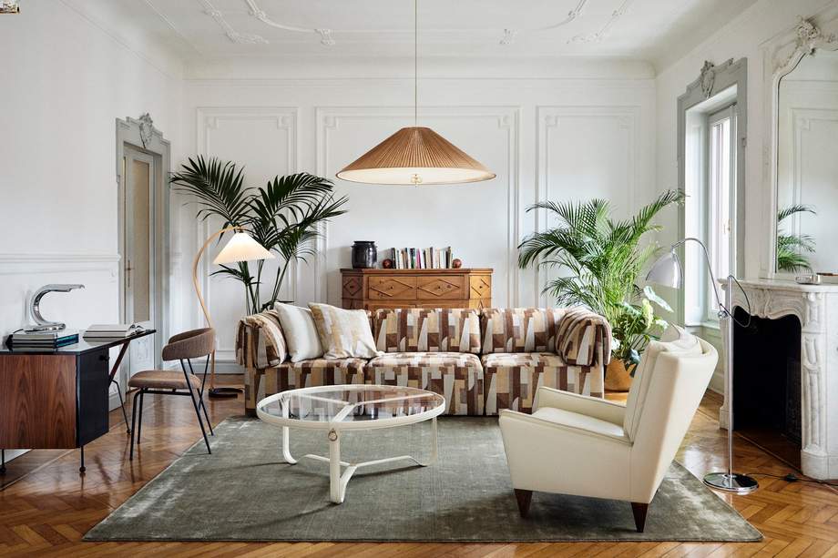 Gubi V11 Lounge Chair