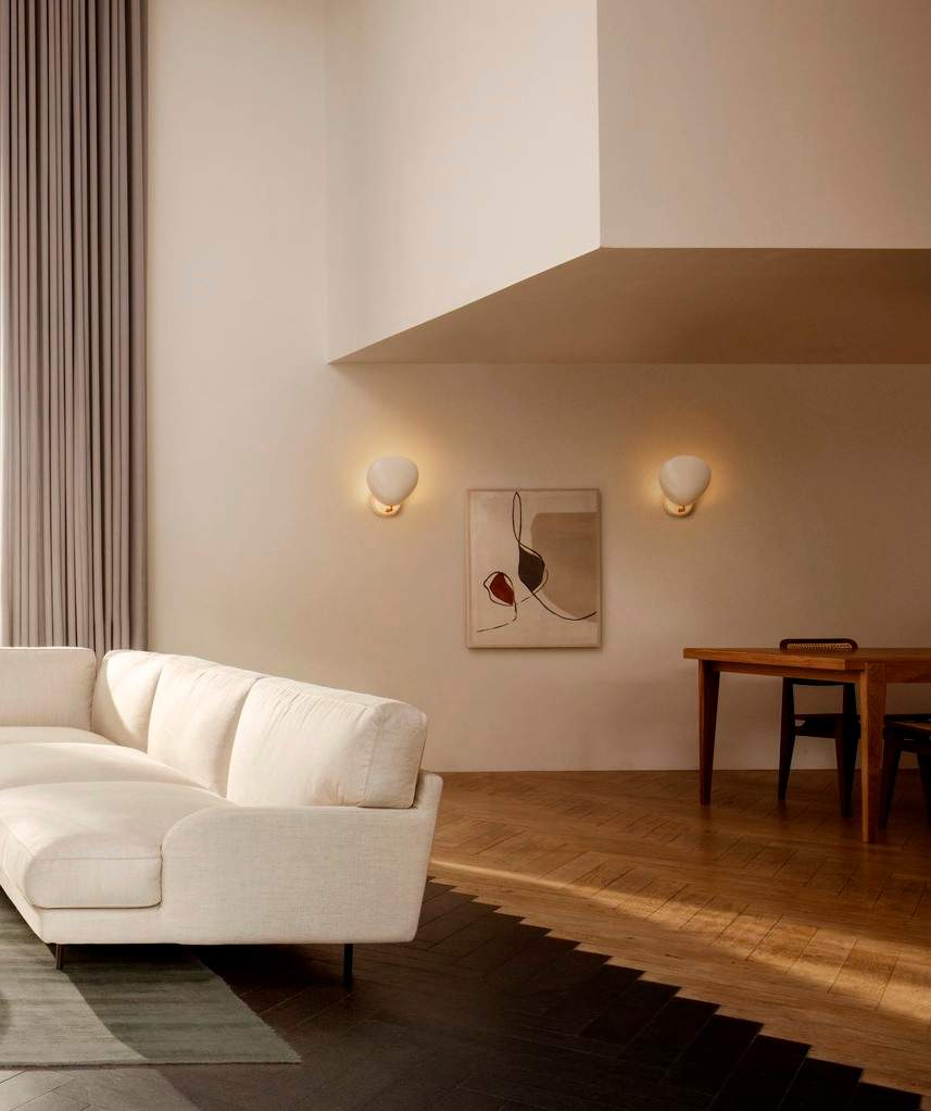 Gubi Cobra Wall Lamp