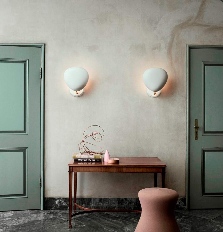 Gubi Cobra Wall Lamp