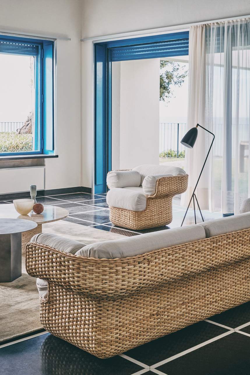 Gubi Grashoppa Floor Lamp