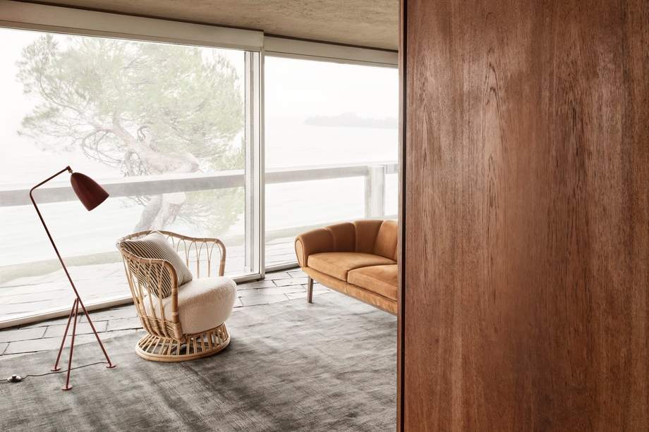 Gubi Grashoppa Floor Lamp