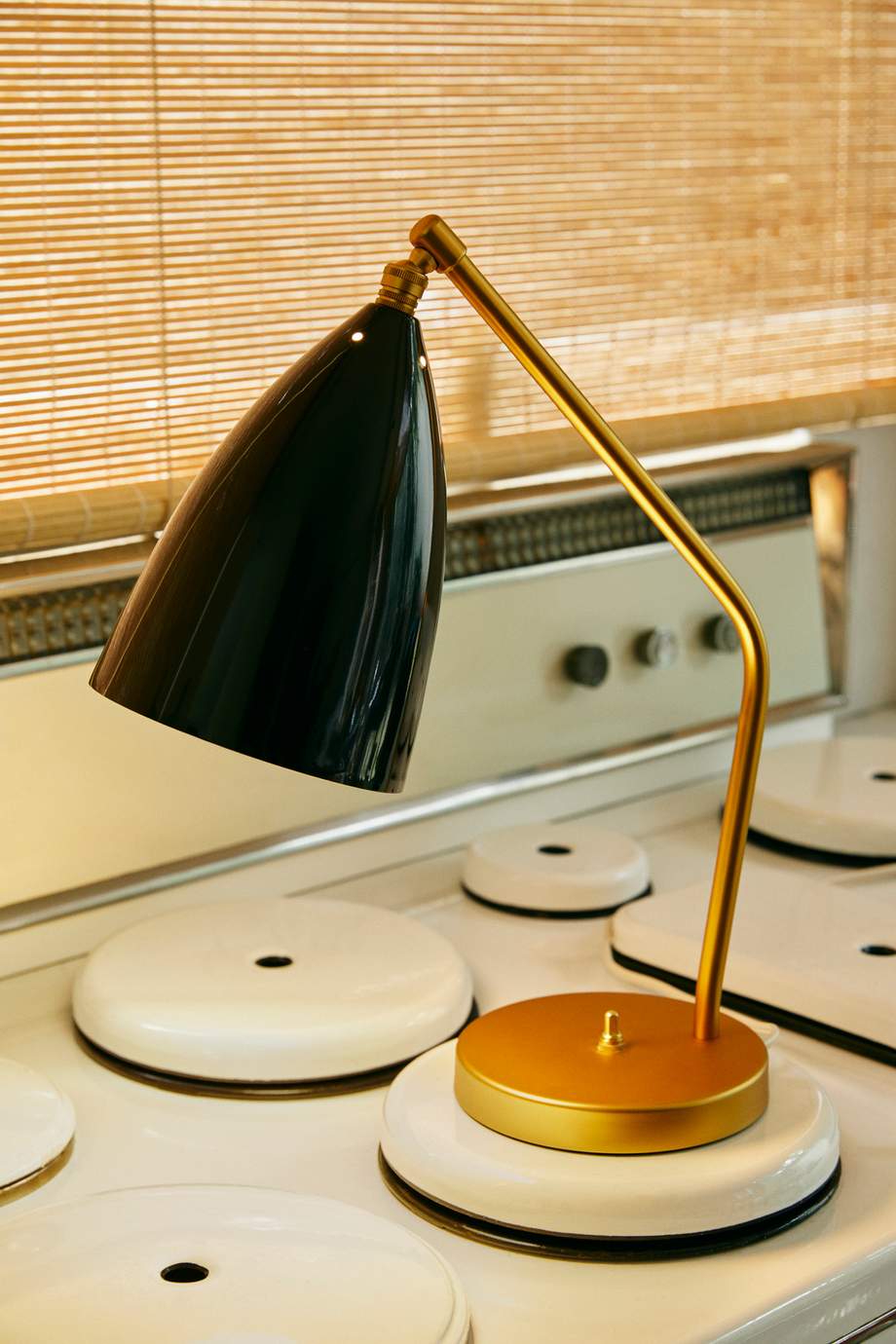 Gubi Grashoppa Table Lamp