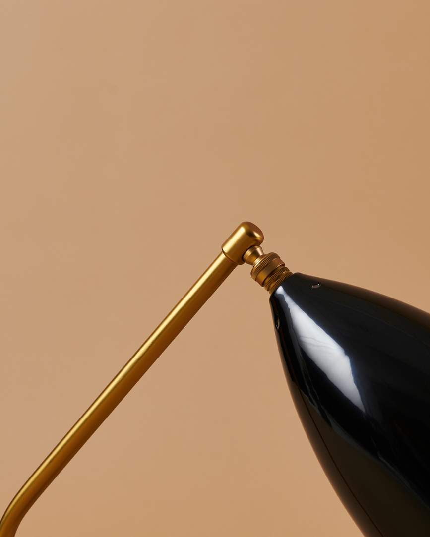Gubi Grashoppa Table Lamp