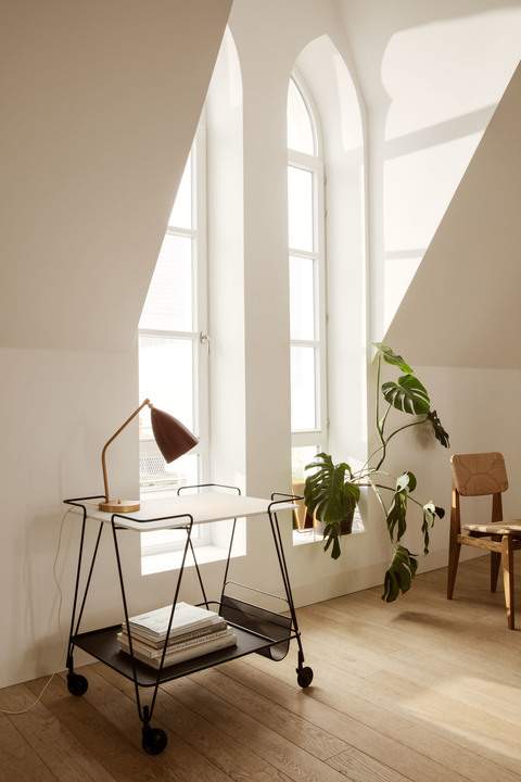 Gubi Grashoppa Table Lamp