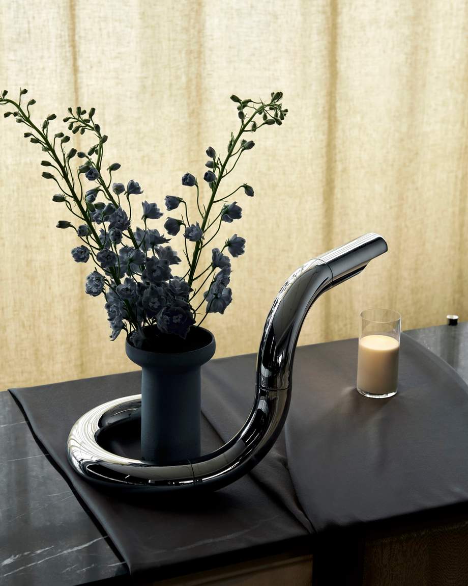Gubi Aspide Table Lamp