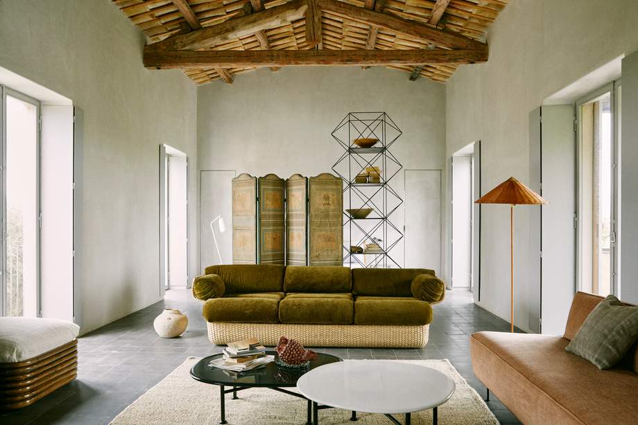 Gubi Carmel Coffee Table