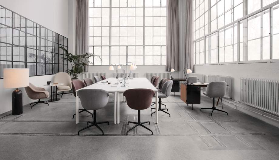 Gubi 62 Desk