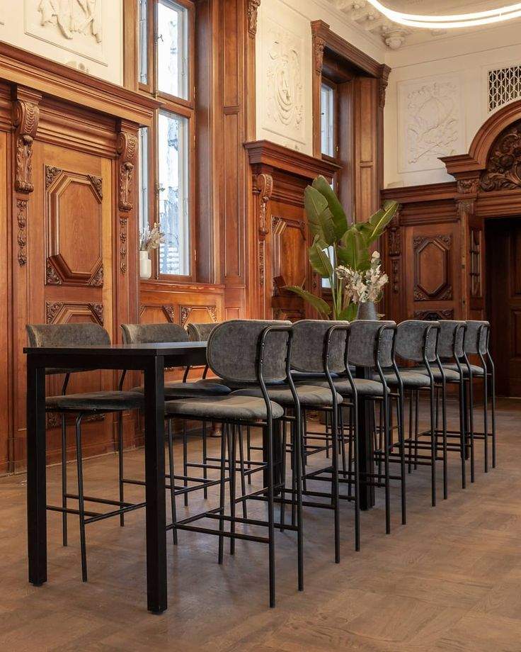 Gubi Coco Bar Chair