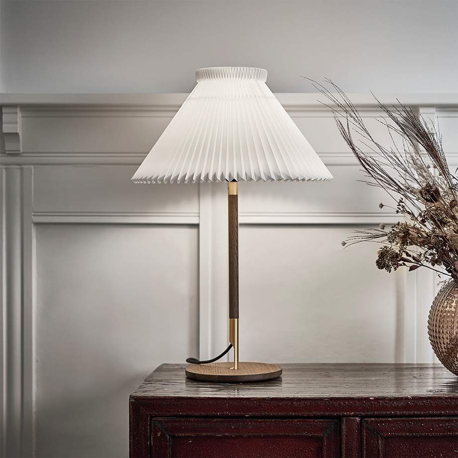 Le Klint LK 80 Table Lamp
