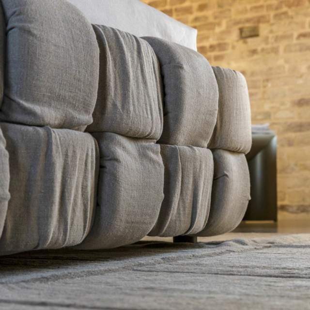 Mogg Flirt Bed
