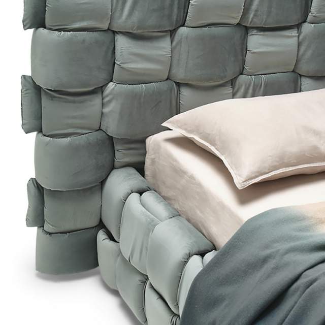 Mogg Flirt Bed