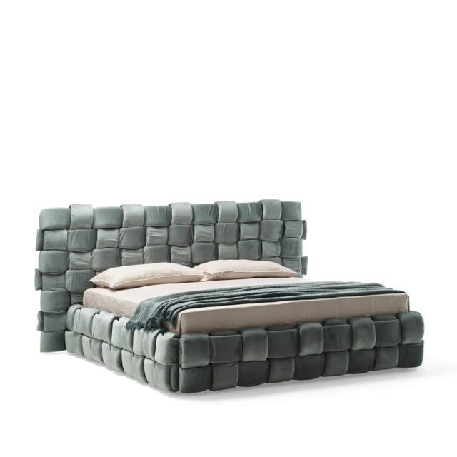 Mogg Flirt Bed