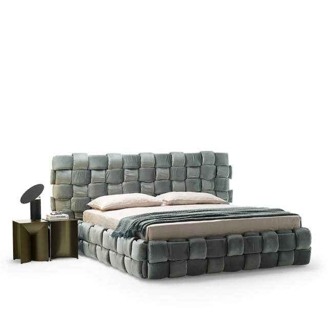 Mogg Flirt Bed