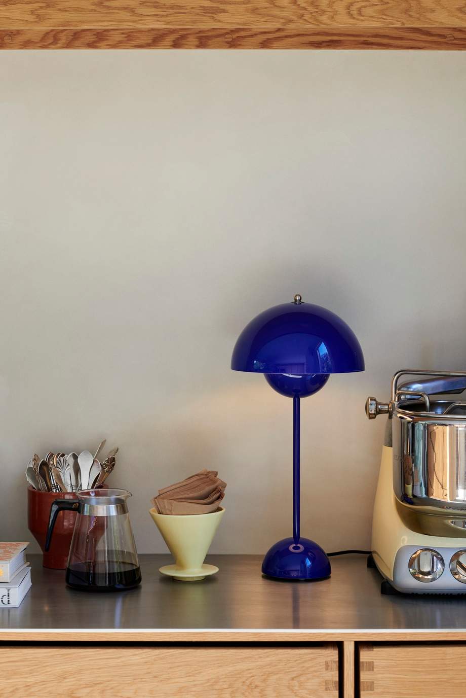 &Tradition Flowerpot Table Lamp VP3