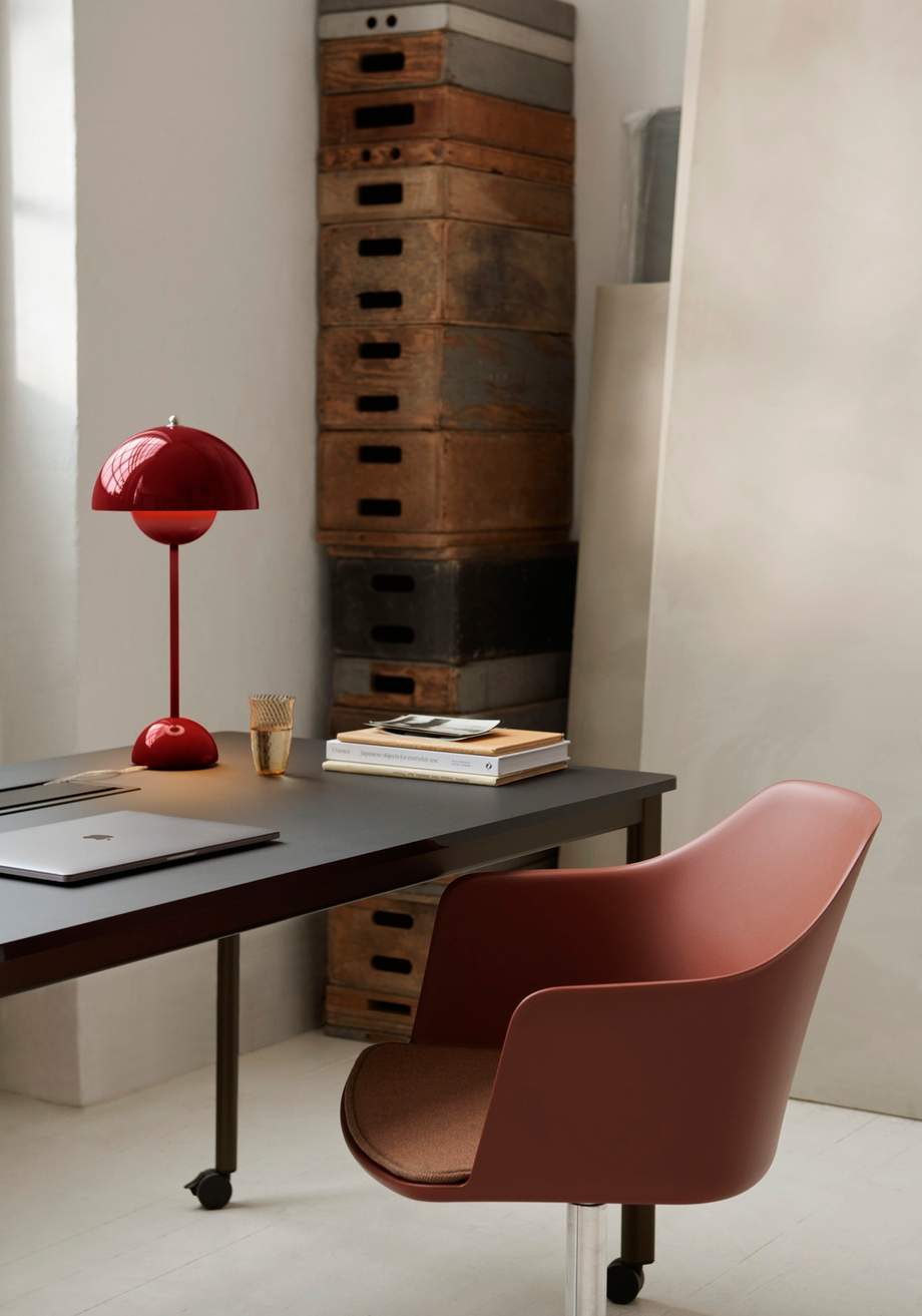 &Tradition Flowerpot Table Lamp VP3