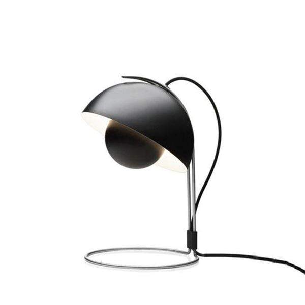 &Tradition Flowerpot Table Lamp VP4