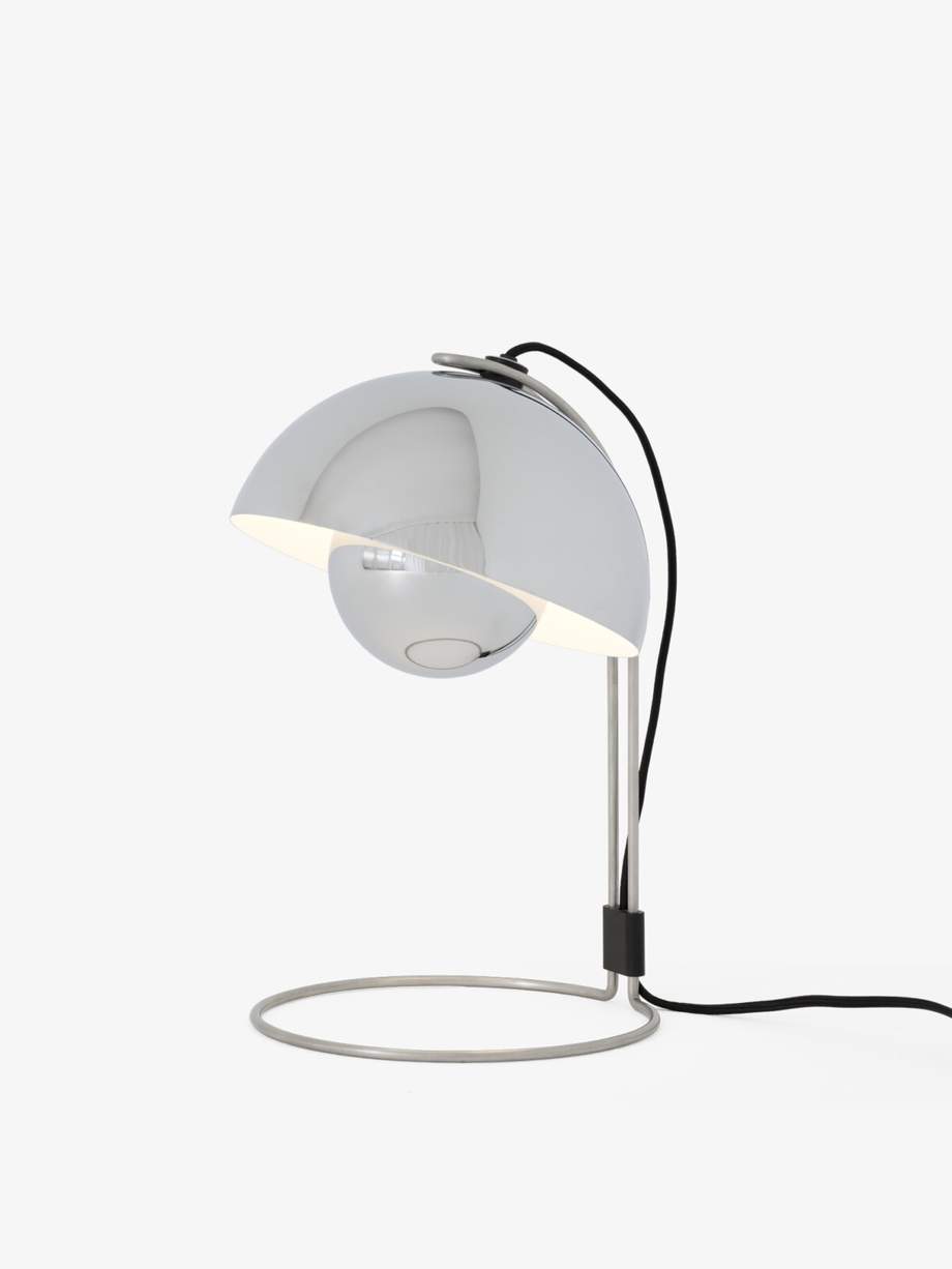 &Tradition Flowerpot Table Lamp VP4