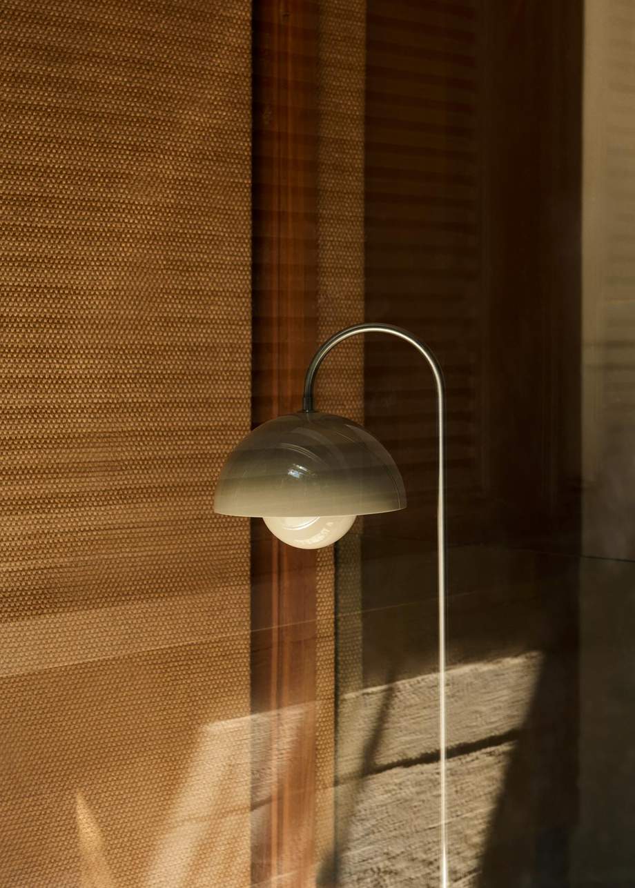&Tradition Flowerpot Floor Lamp