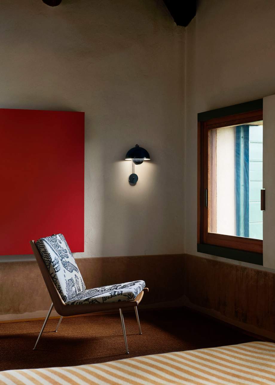 &Tradition Flowerpot Wall Lamp