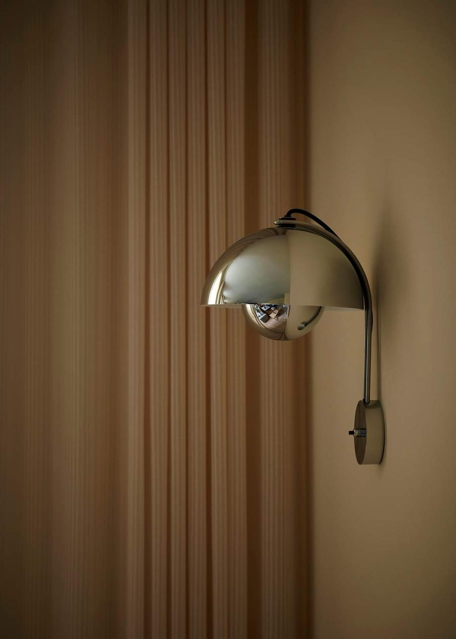 &Tradition Flowerpot Wall Lamp