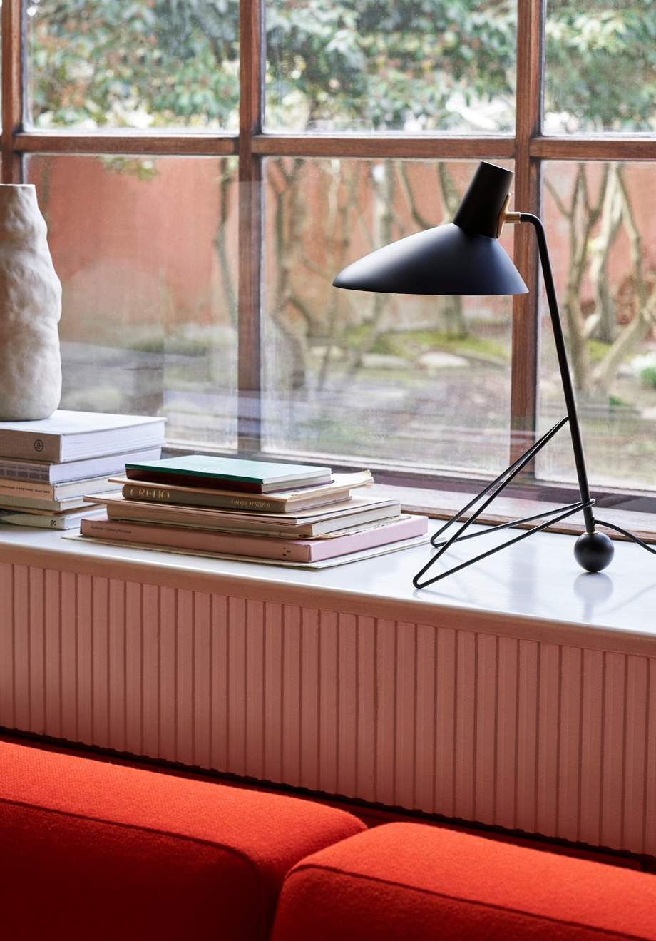 &Tradition Tripod Table Lamp