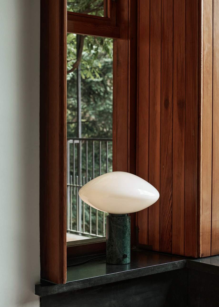 &Tradition Mist Table Lamp