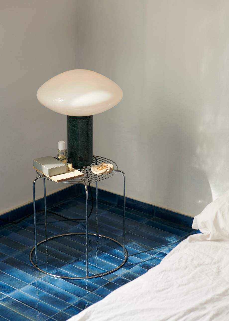 &Tradition Mist Table Lamp