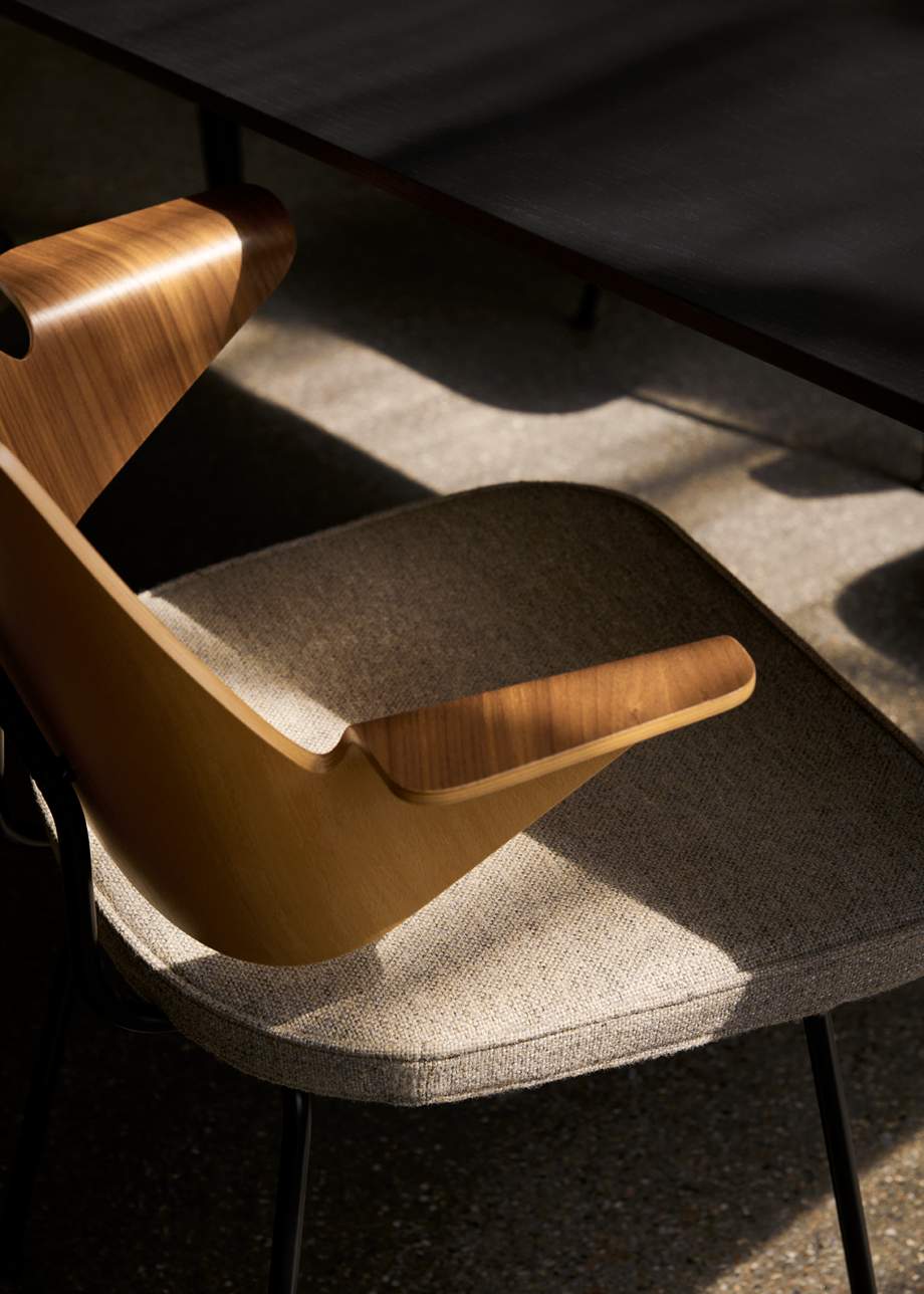  &Tradition RFH Lounge Chair