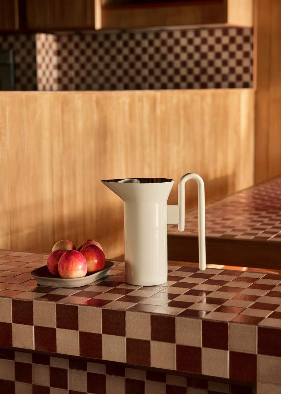 &Tradition Momento Jug