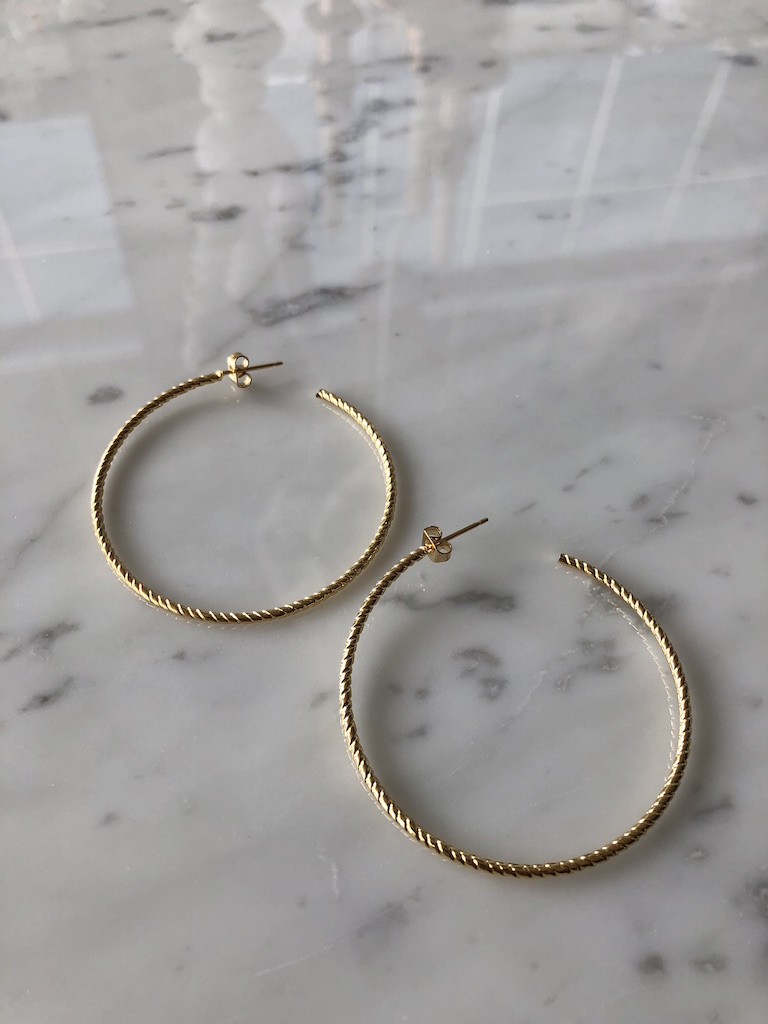 Petite Round Gold Earrings 