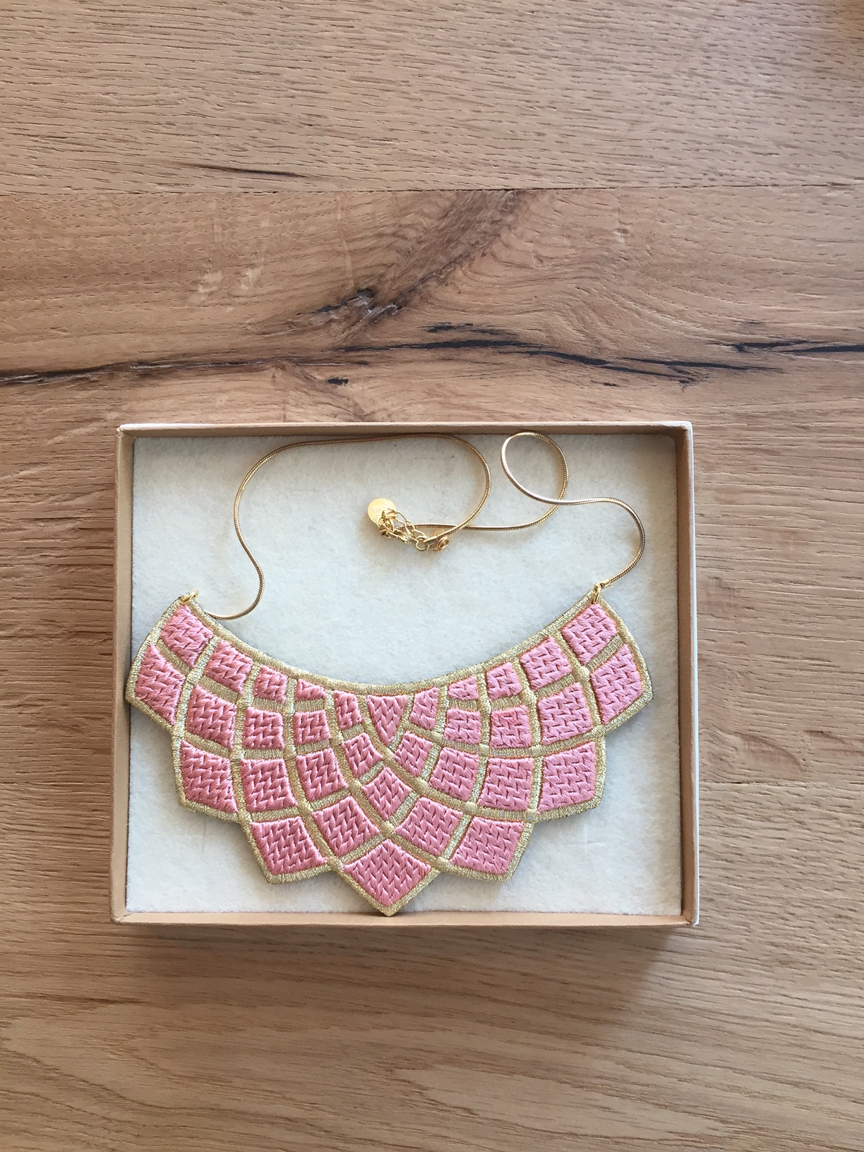 Rhombus Necklace Pink/Gold
